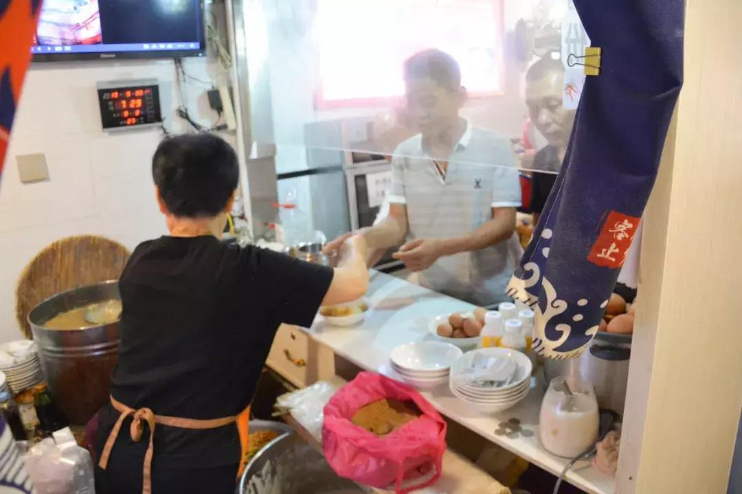 小巷深处的独特风味，隐藏版特色小店今日揭秘