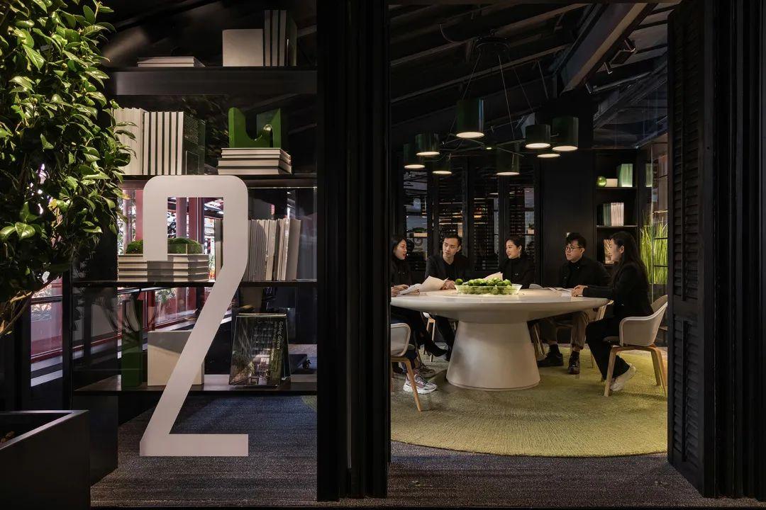 科技之光，最新灶具重塑厨房体验