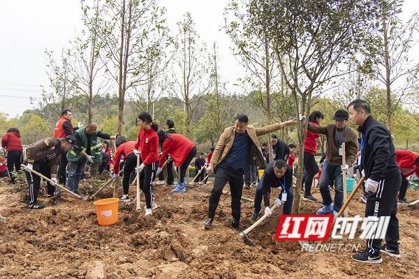 开福区领导新班子亮相，小巷特色小店背后的惊喜探秘