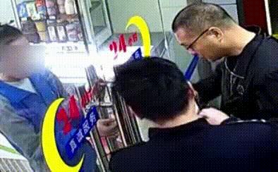 聚焦要点分析，最新警察开枪视频事件揭秘