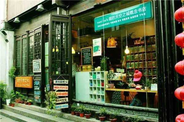 闪银客服热线，探索小巷隐藏小店的指南