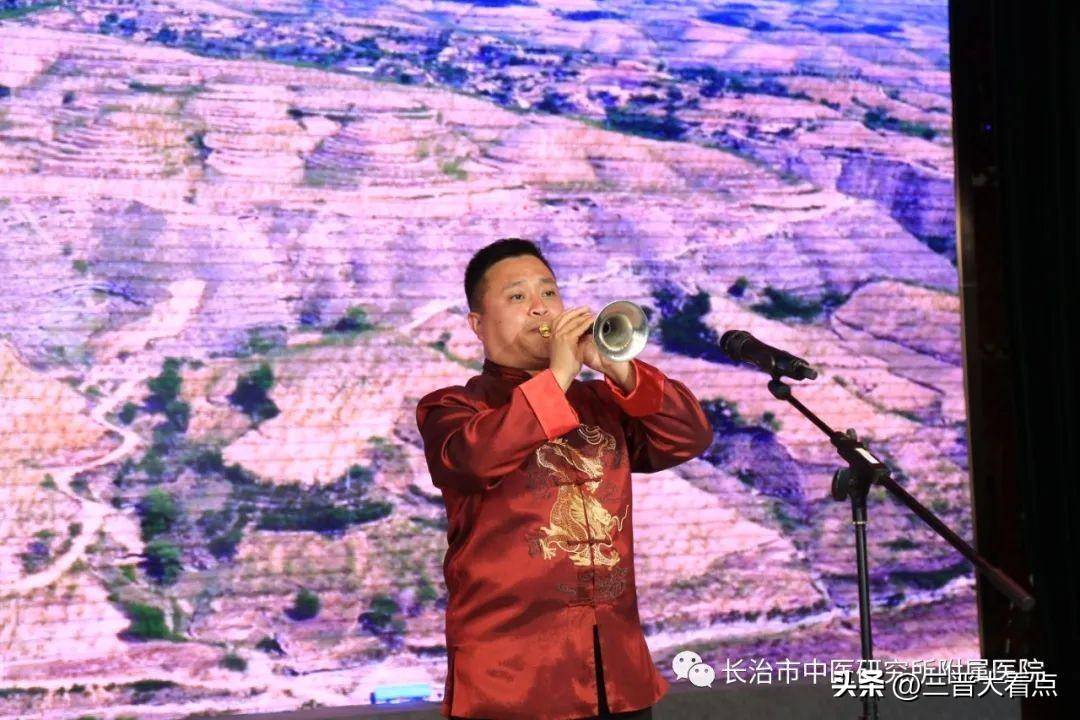 刘江最新唢呐演绎，音乐、友情与家的温馨日常